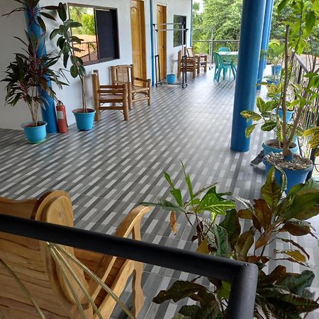 Happy Bear Moalboal Budget Rooms Exterior foto